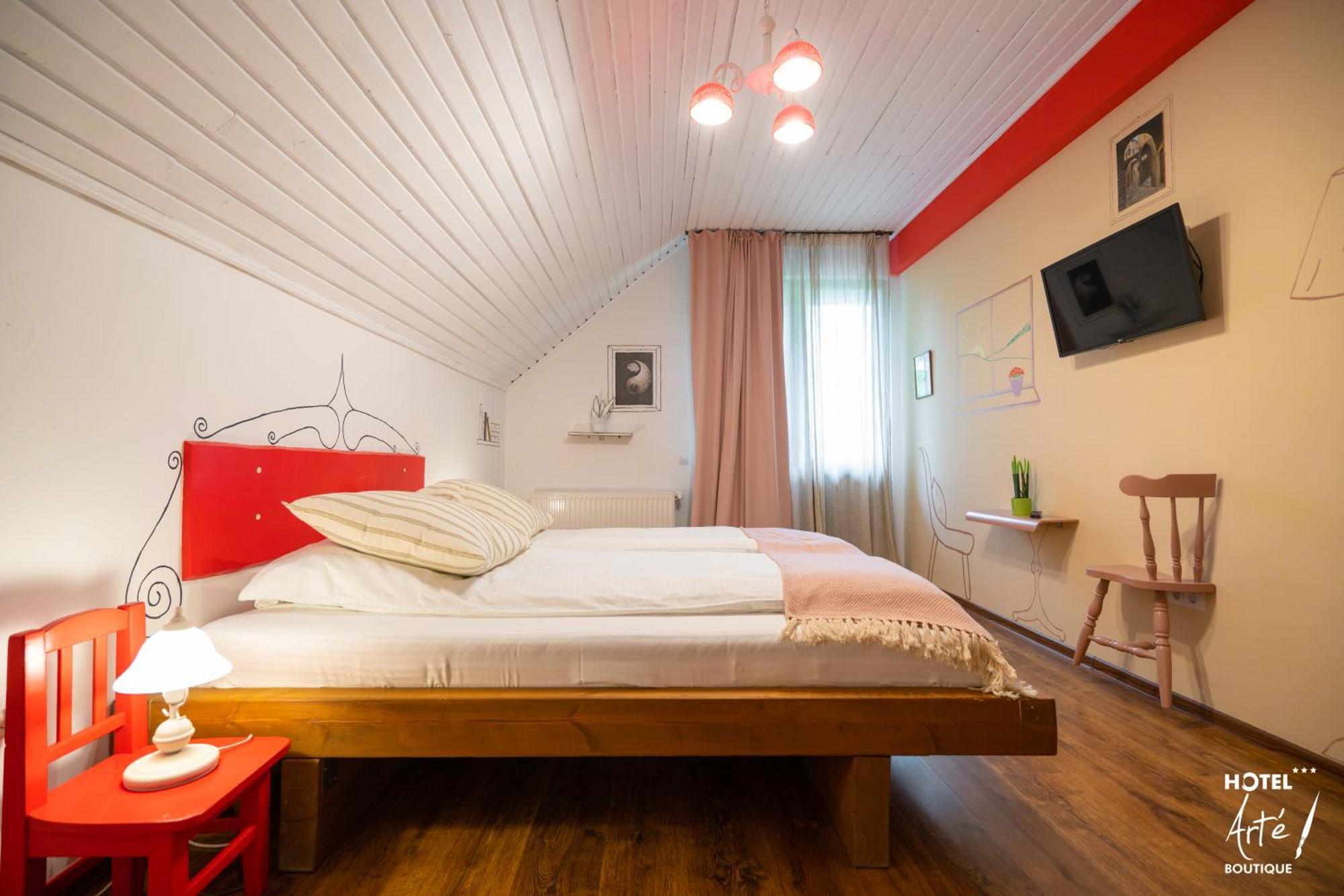 Art'E Boutique Rooms BaileTusnad Exteriér fotografie