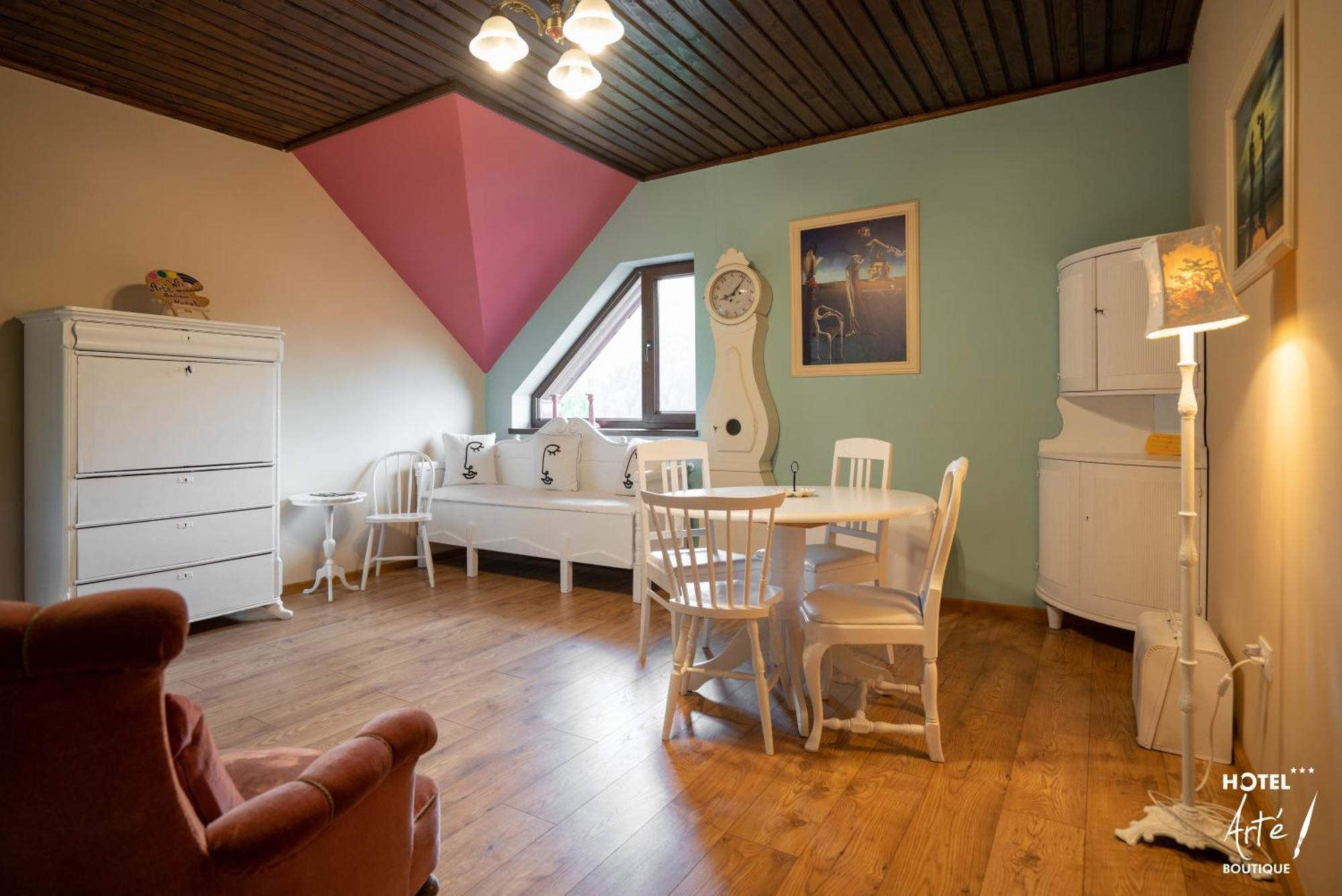 Art'E Boutique Rooms BaileTusnad Exteriér fotografie